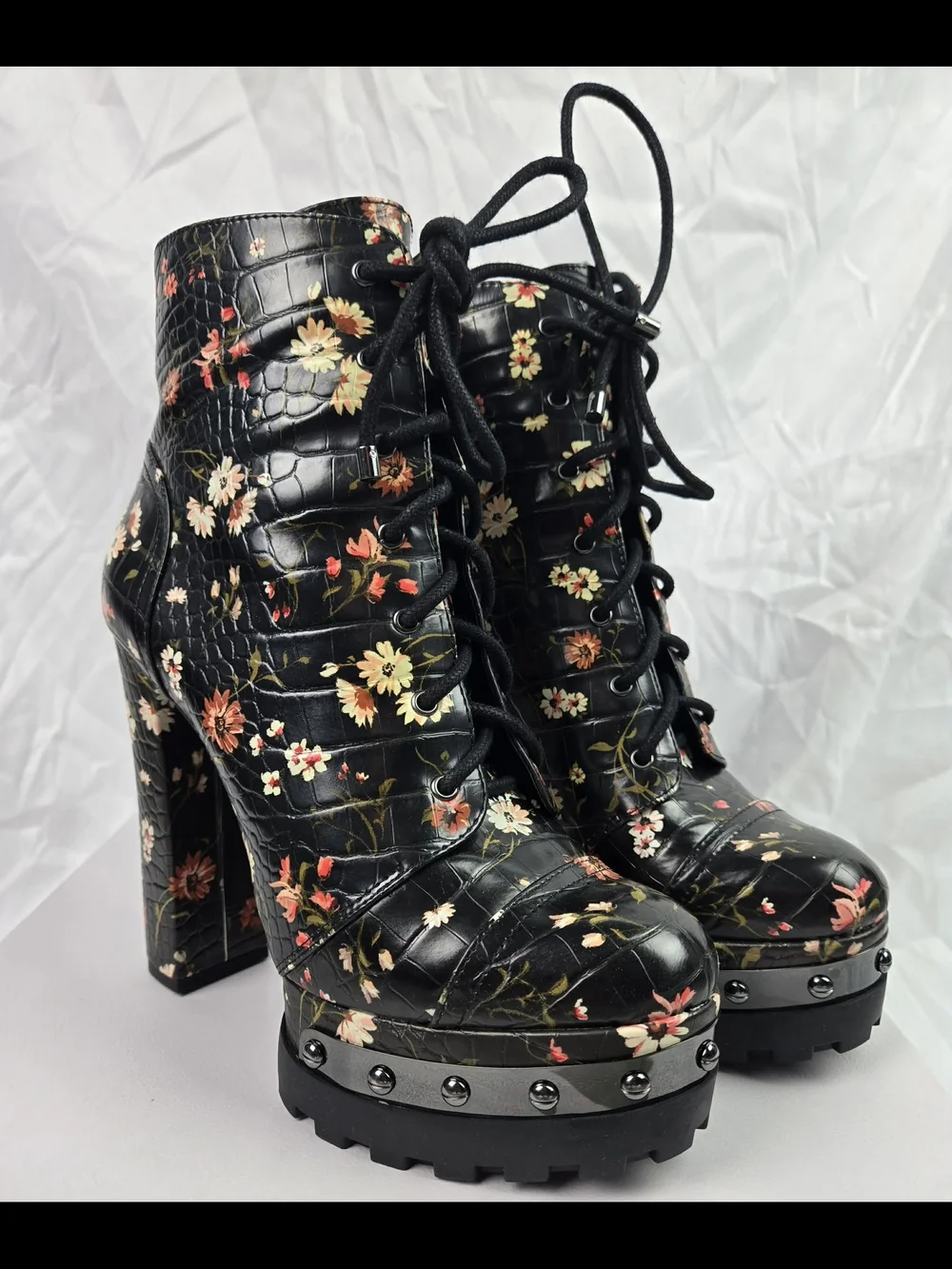 Jessica Simpson Black Floral Lace-Up Platform Ankle Boots